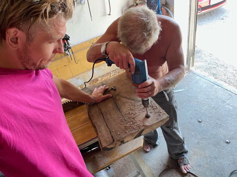 Přičuchnout ke dřevu